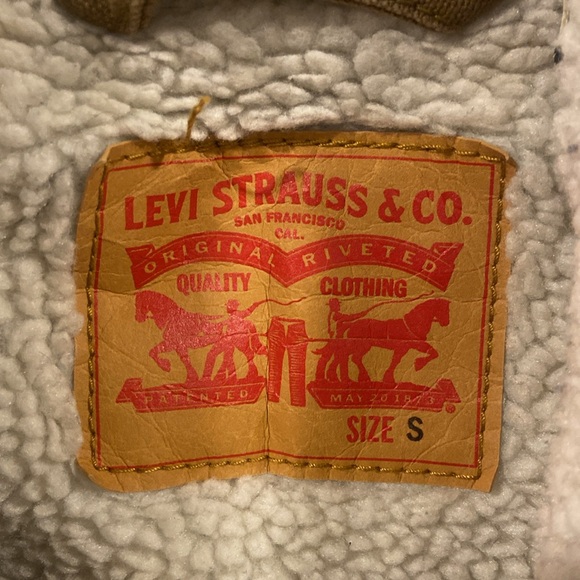 Levi’s Tan Sherpa Lined Canvas Jacket Size Small - Picture 2 of 4